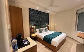 Esquire Hotel Near Bkc Mumbai